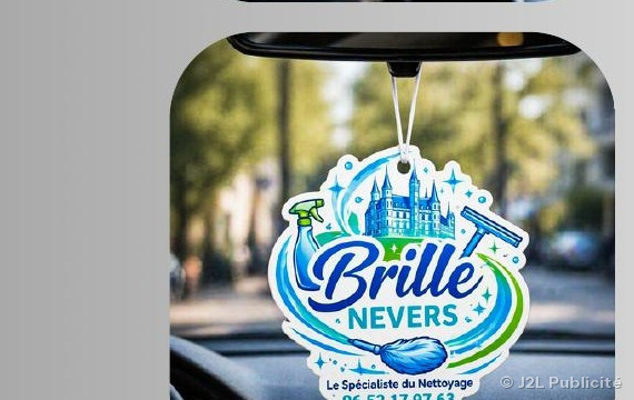 Désodorisant voiture personnalisé Brille Nevers — nettoyage