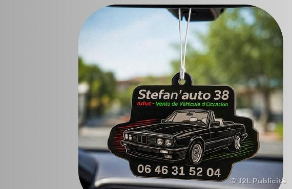 Désodorisant voiture personnalisé Stefan'auto 38 — vente de véhicules d'occasion